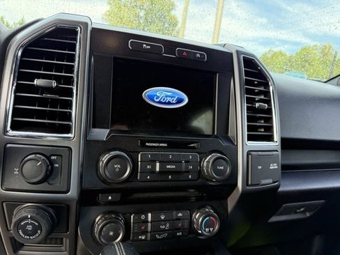 Used 2017 Ford F150 XLT w/ Equipment Group 302A Luxury image 12