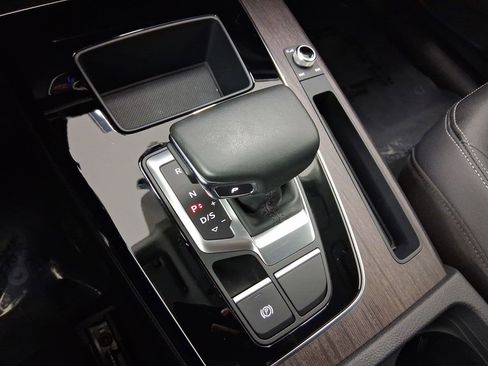 Used 2023 Audi Q5 2.0T Premium image 16