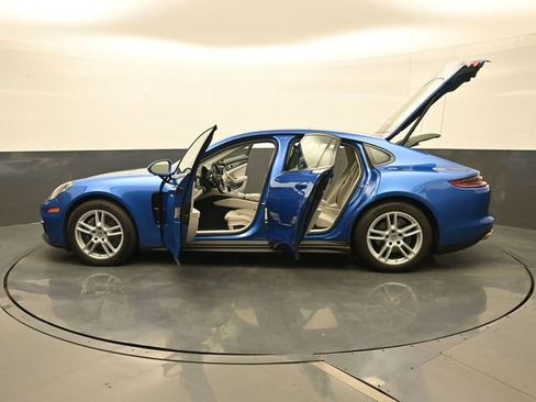 Certified 2017 Porsche Panamera 4 AWD/4WD image 29