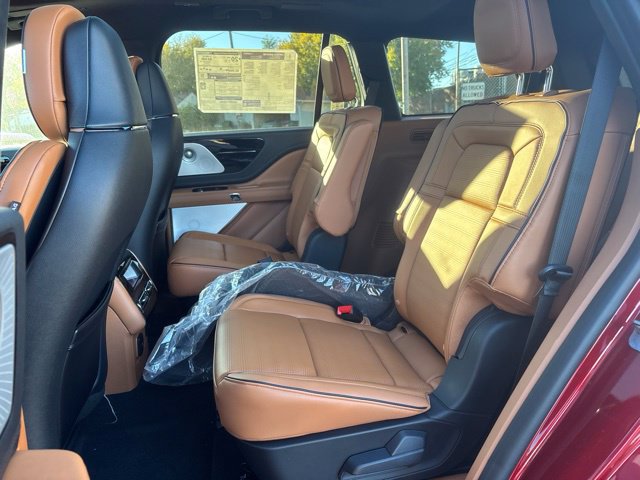 New 2027 Lincoln Aviator Black Label w/ Jet Appearance Package AWD/4WD image 24