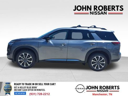New 2026 Nissan Pathfinder Platinum AWD/4WD image 2