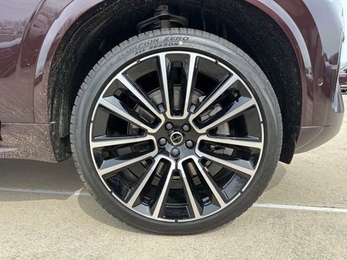 New 2026 Volvo XC90 B6 Ultra w/ Lounge Package image 9