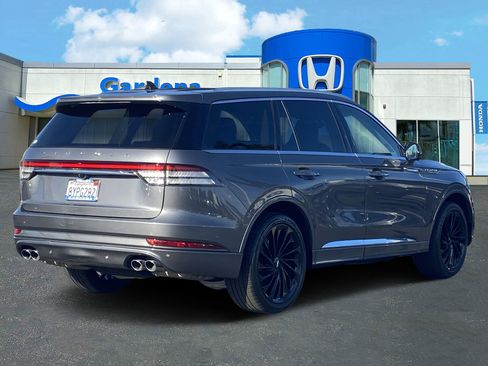 Used 2022 Lincoln Aviator Reserve w/ Equipment Group 201A image 6