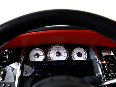 Used 2019 Rolls-Royce Wraith image 14