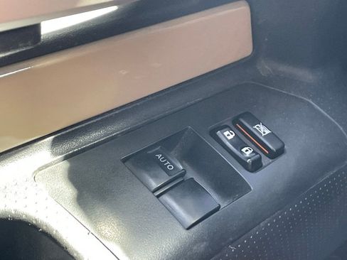 Used 2014 Toyota FJ Cruiser 4WD w/ Upgrade Package image 12