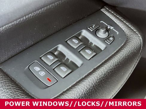 Used 2018 Volvo XC60 T8 Inscription w/ Advanced Package image 21