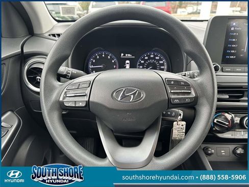 Certified 2022 Hyundai Kona SE image 16