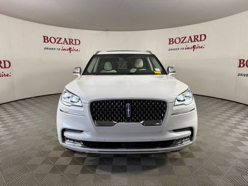 Used 2021 Lincoln Aviator Black Label Grand Touring w/ Class IV Trailer Tow Package AWD/4WD image 2