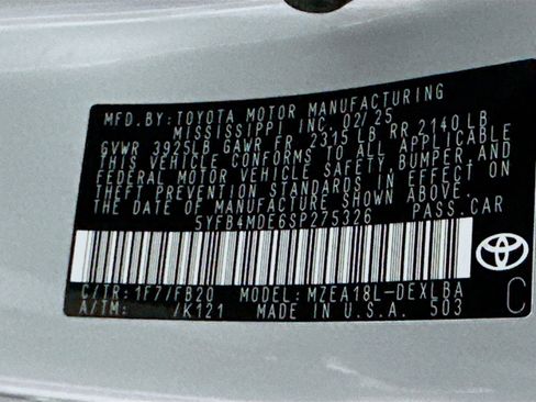 Used 2025 Toyota Corolla LE image 12