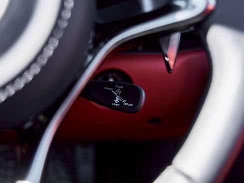 Used 2025 McLaren Artura Spider image 54