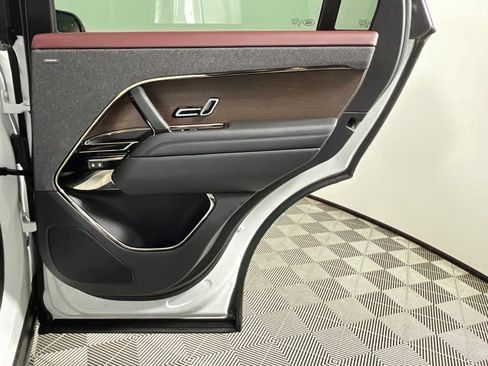 Certified 2024 Land Rover Range Rover Sport Dynamic SE image 24