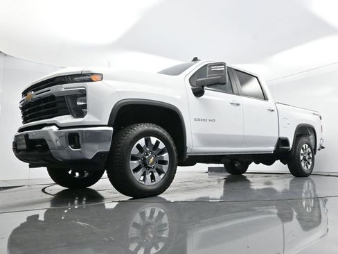 Used 2025 Chevrolet Silverado 2500 LT w/ All Star Edition image 43