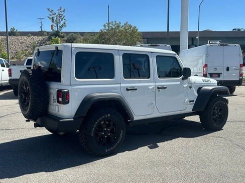 Used 2022 Jeep Wrangler Unlimited Sport AWD/4WD image 9