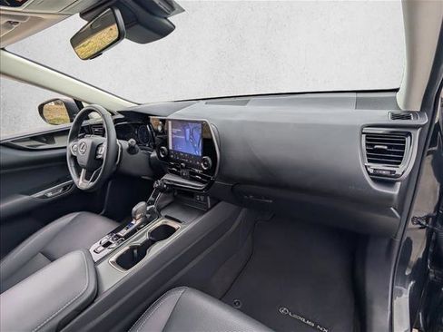 Used 2024 Lexus NX 350 NX 350 w/ Cold Area Package image 22
