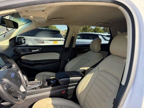 Used 2018 Ford Edge SEL w/ Equipment Group 201A FWD image 17