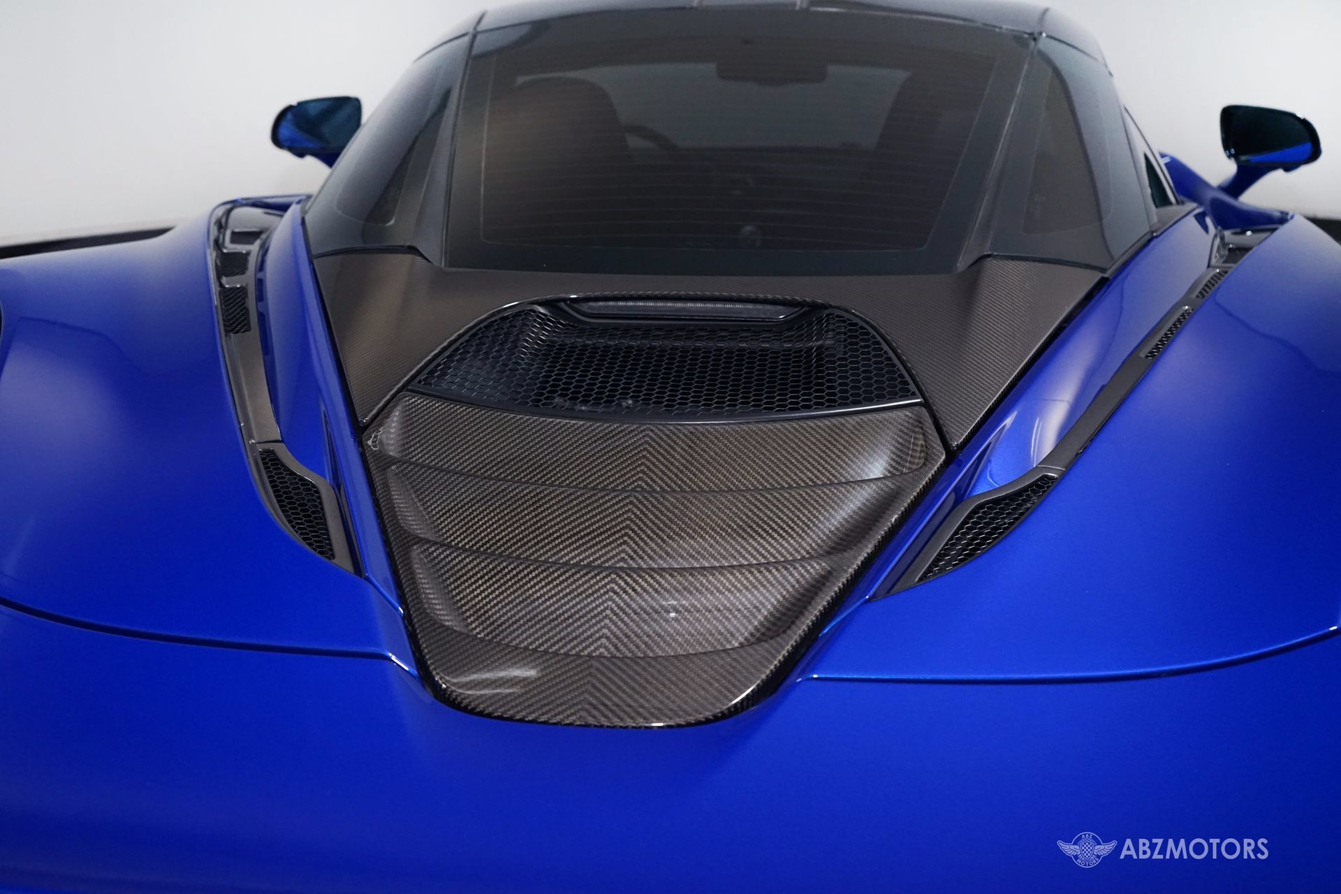 Used 2018 McLaren 720S Performance RWD image 11