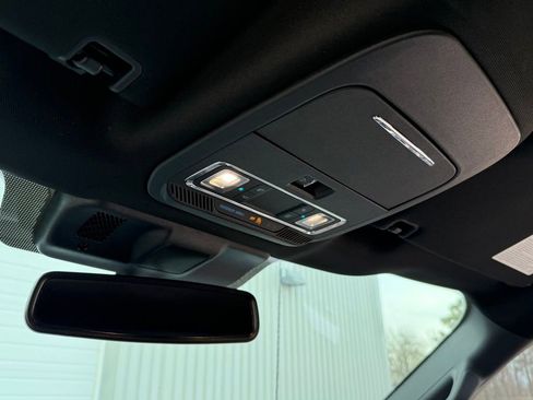 Used 2022 Ford F150 Lariat image 24