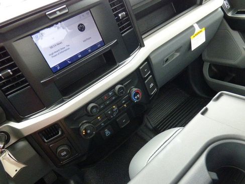 New 2026 Ford F250 XL w/ XL Chrome Package image 12