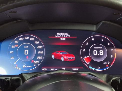 Used 2017 Maserati GranTurismo Sport image 29