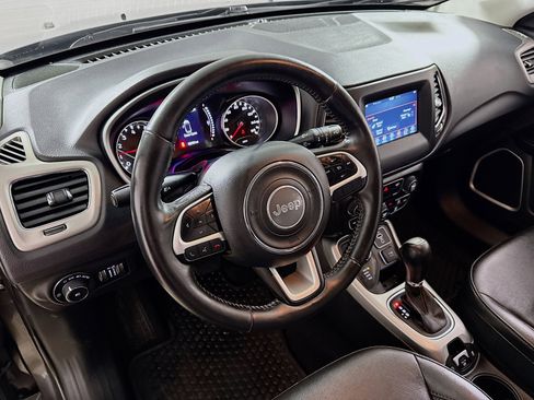 Used 2019 Jeep Compass Latitude w/ Cold Weather Group image 22