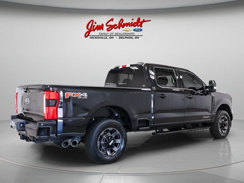 Used 2024 Ford F250 Lariat w/ Lariat Ultimate Package AWD/4WD image 4