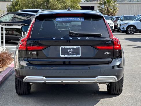 Used 2024 Volvo V90 B6 Cross Country Plus AWD/4WD image 8