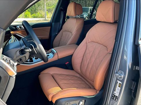 New 2026 BMW X5 xDrive40i w/ Premium Package AWD/4WD image 7