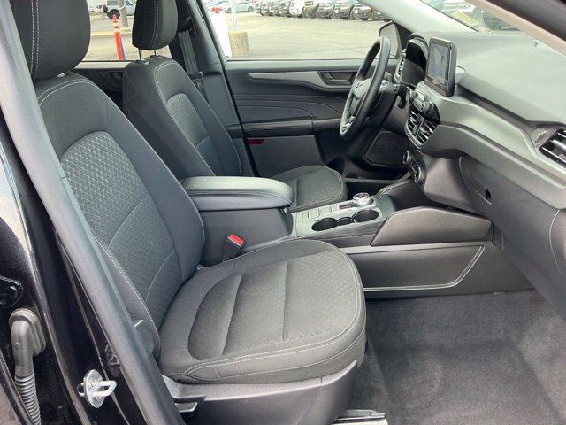 Used 2025 Ford Escape Active w/ Cold Weather Package AWD/4WD image 28