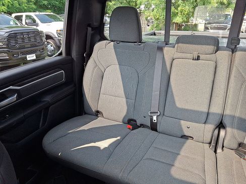 Used 2021 RAM 1500 Big Horn AWD/4WD image 12