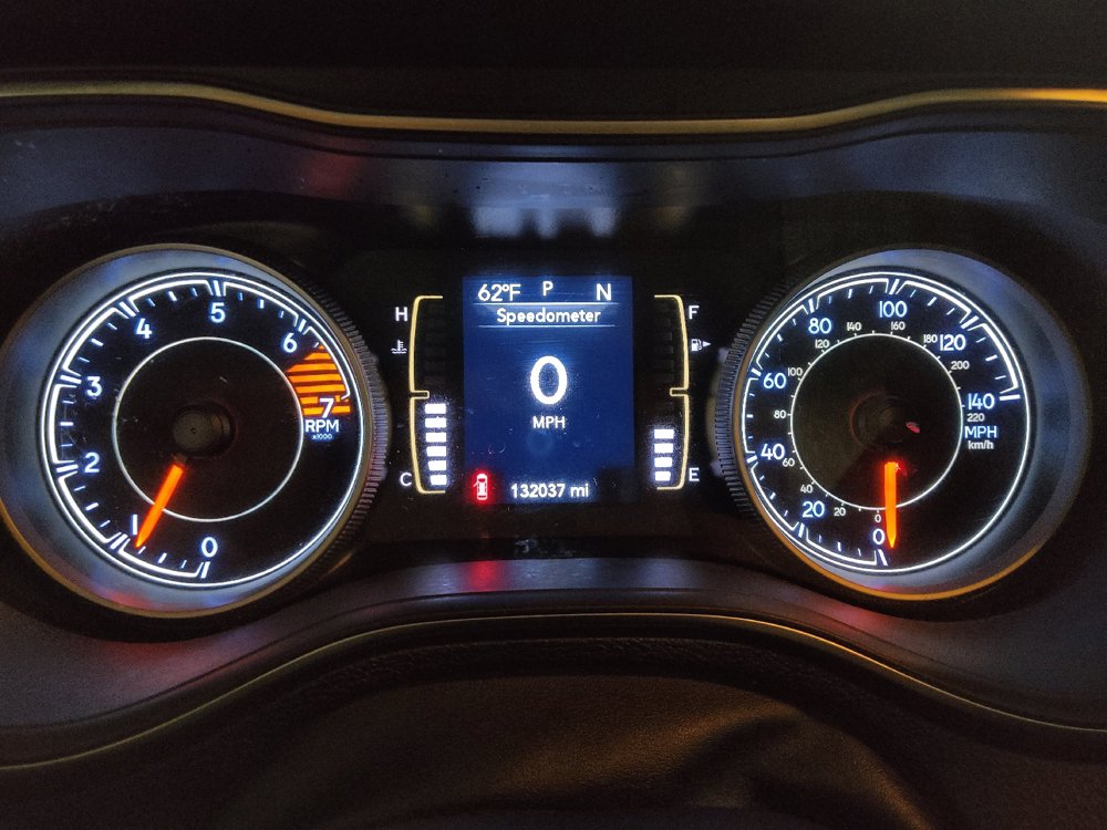 Used 2019 Jeep Cherokee Latitude w/ Popular Appearance Group FWD image 23