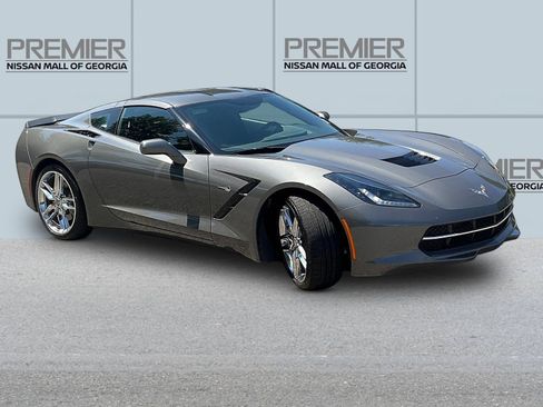 Used 2016 Chevrolet Corvette Stingray Coupe w/ Battery Protection Package RWD image 3