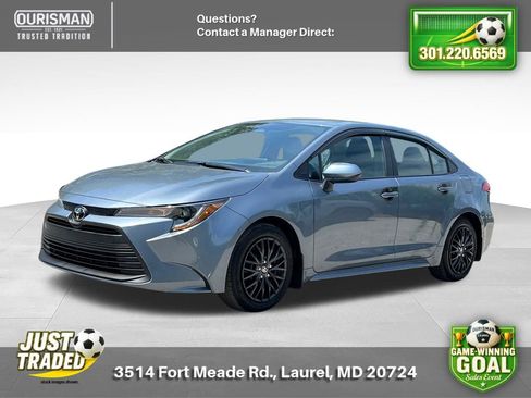 Used 2025 Toyota Corolla LE FWD image 2