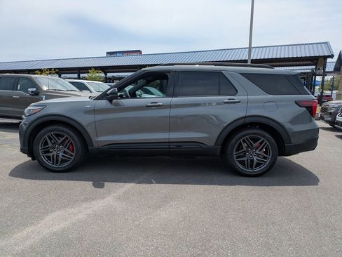 New 2026 Ford Explorer ST-Line RWD image 7