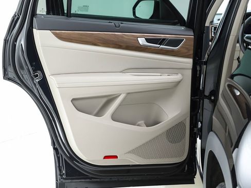 New 2026 Volkswagen Atlas SE FWD image 56