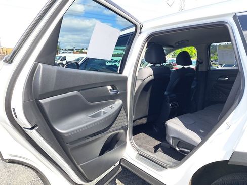 Used 2023 Hyundai Santa Fe SEL AWD/4WD image 12