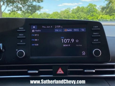 Used 2023 Hyundai Elantra SE FWD image 23
