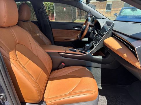 Used 2019 Toyota Avalon Limited w/ Advanced Safety Package FWD image 23
