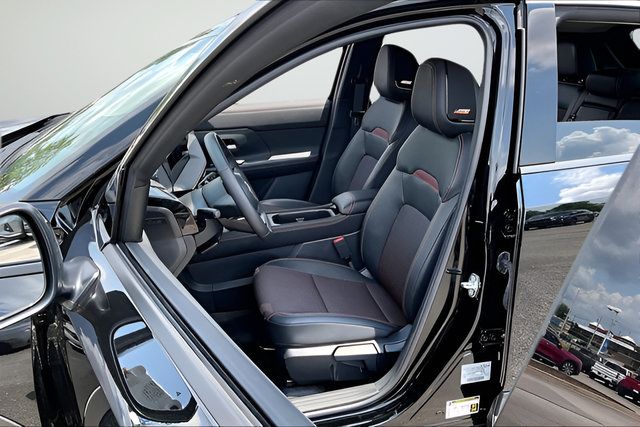 Certified 2026 Nissan Kicks SR w/ SR Premium Package AWD/4WD image 18