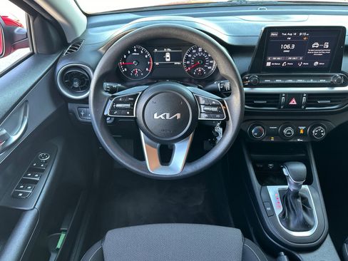 Used 2023 Kia Forte LXS w/ LXS Technology Package FWD image 15