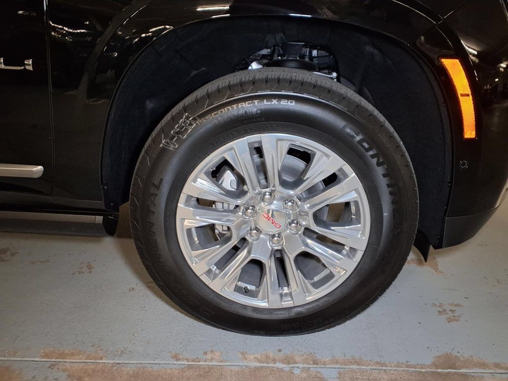 New 2026 GMC Yukon XL Denali w/ Sun & Power Step Package RWD image 5