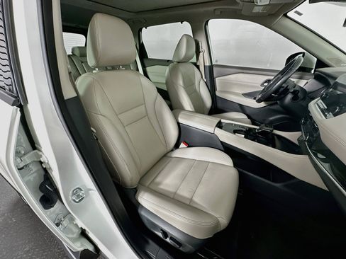 Used 2023 Nissan Rogue SL w/ SL Premium Package FWD image 31
