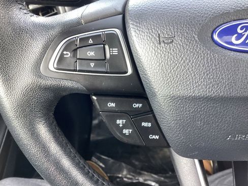 Used 2019 Ford EcoSport SE w/ SE Convenience Package image 17