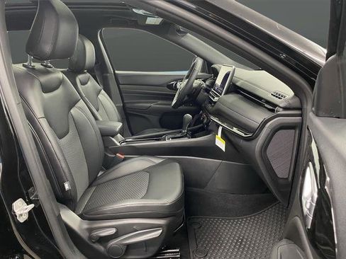 New 2025 Jeep Compass Latitude w/ Sun & Sound Group image 32