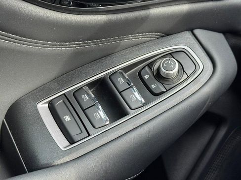 Used 2025 Subaru Outback Limited image 24