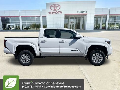 New 2026 Toyota Tacoma SR5 AWD/4WD image 6