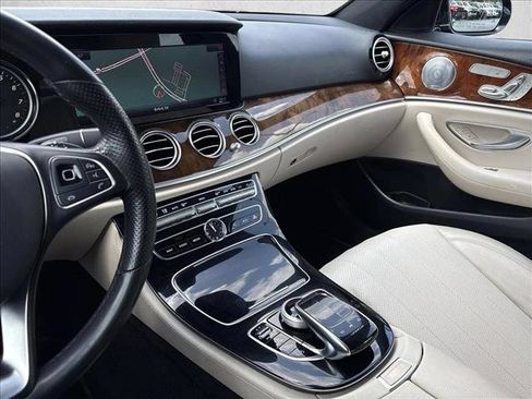 Used 2018 Mercedes-Benz E 300 image 15