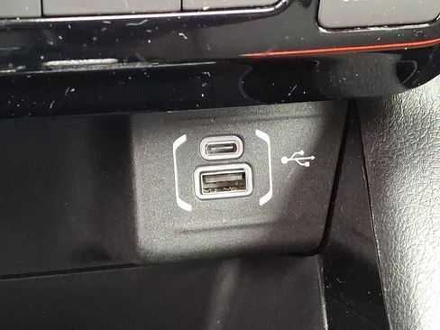 Certified 2023 Jeep Compass Limited image 24