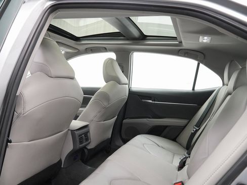 Used 2023 Toyota Camry XLE image 22