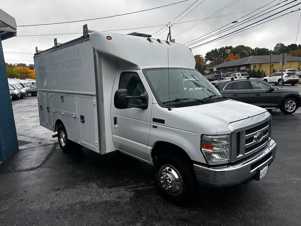 Used 2013 Ford E-350 and Econoline 350 Super Duty RWD image 5