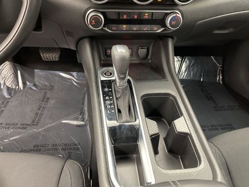 Used 2025 Nissan Sentra SV image 12